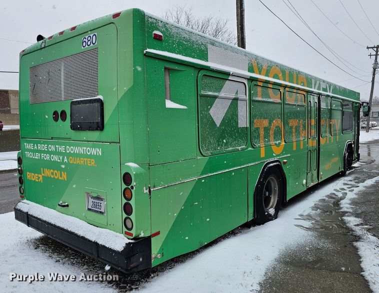 image for item DO4221 2006 Gillig G29B102N4  transit bus