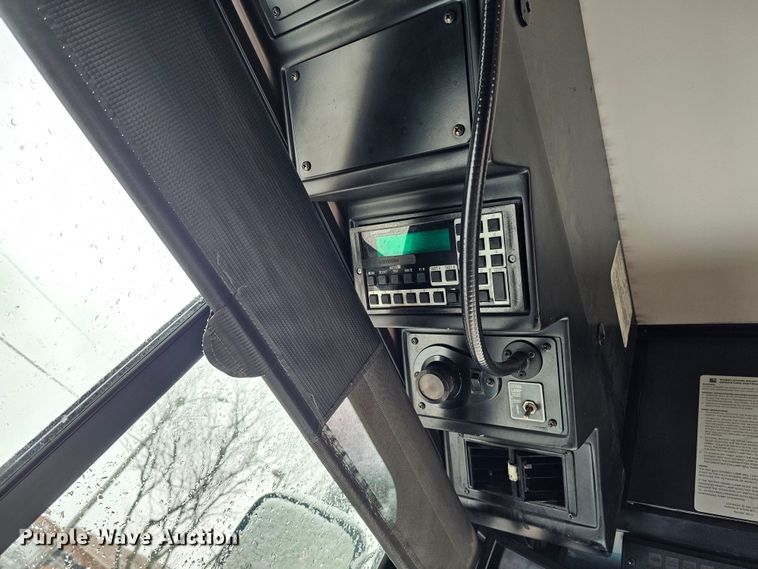 image for item DO4221 2006 Gillig G29B102N4  transit bus