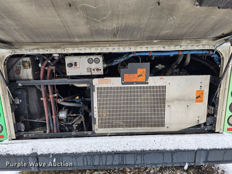 image for item DO4221 2006 Gillig G29B102N4  transit bus