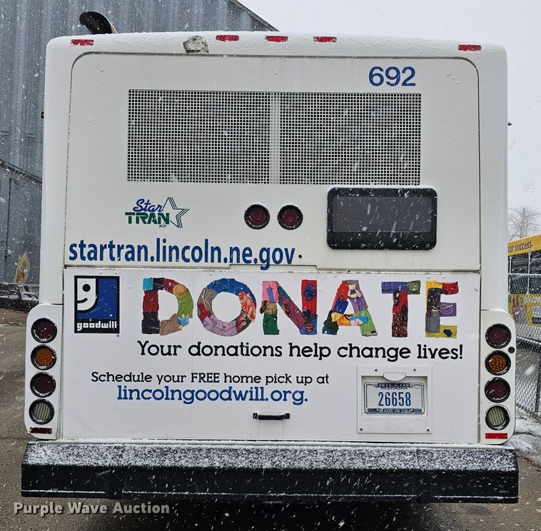 image for item DO4222 2006 Gillig G29B102N4  transit bus