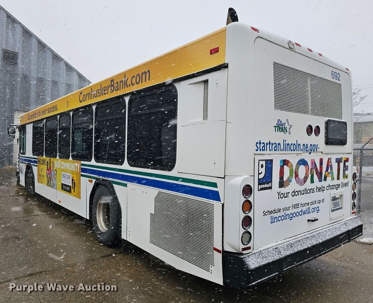 image for item DO4222 2006 Gillig G29B102N4  transit bus