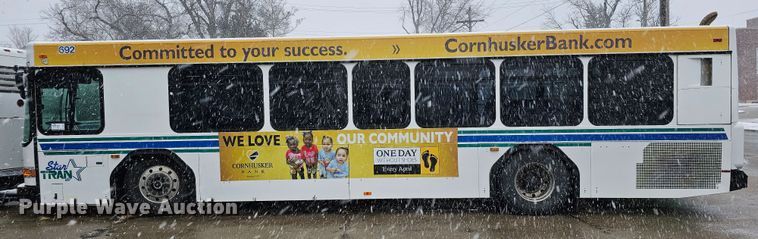 image for item DO4222 2006 Gillig G29B102N4  transit bus