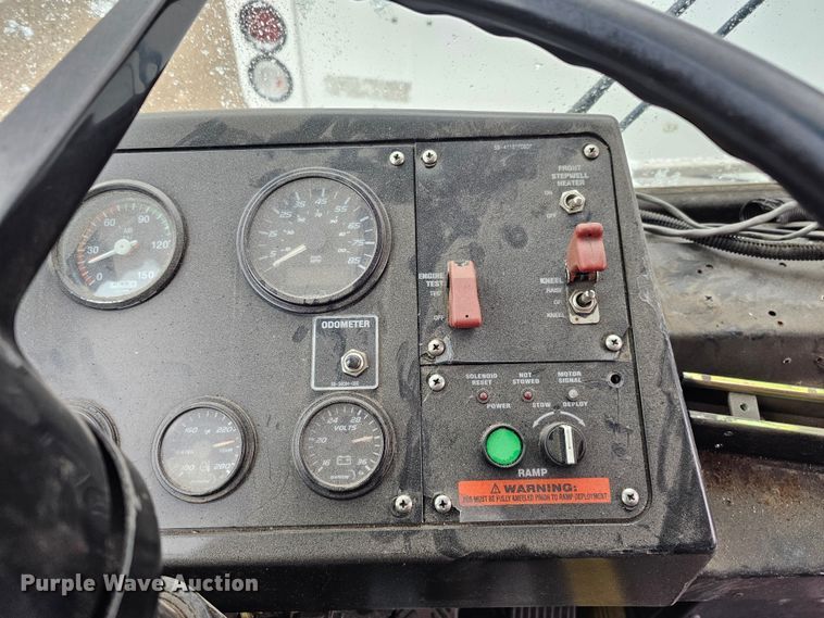 image for item DO4222 2006 Gillig G29B102N4  transit bus