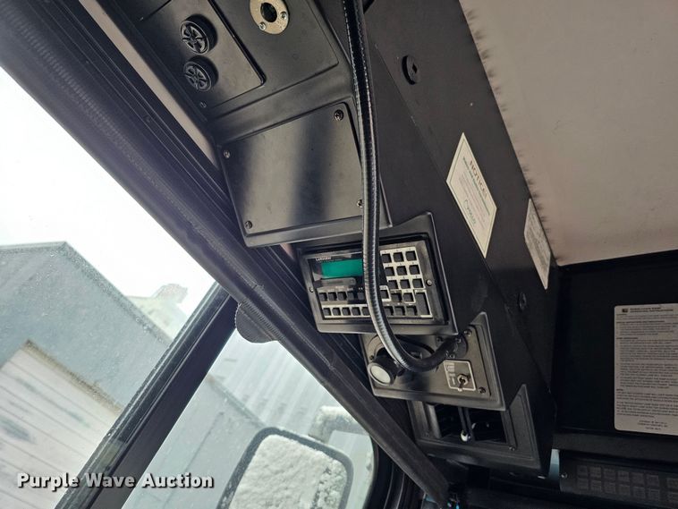 image for item DO4222 2006 Gillig G29B102N4  transit bus