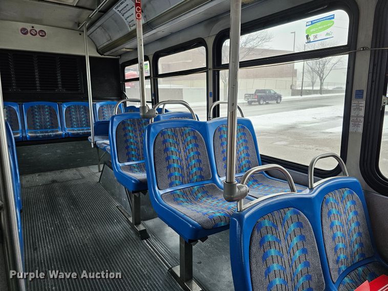 image for item DO4222 2006 Gillig G29B102N4  transit bus