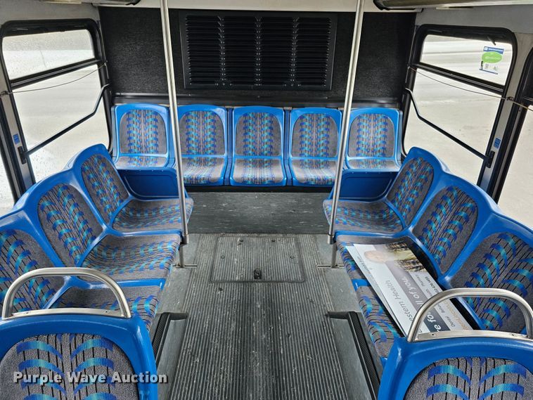 image for item DO4222 2006 Gillig G29B102N4  transit bus