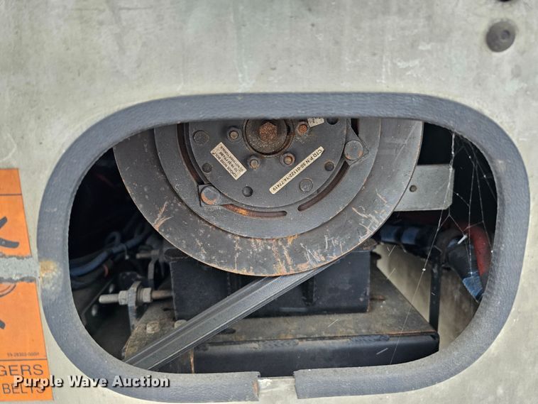 image for item DO4222 2006 Gillig G29B102N4  transit bus