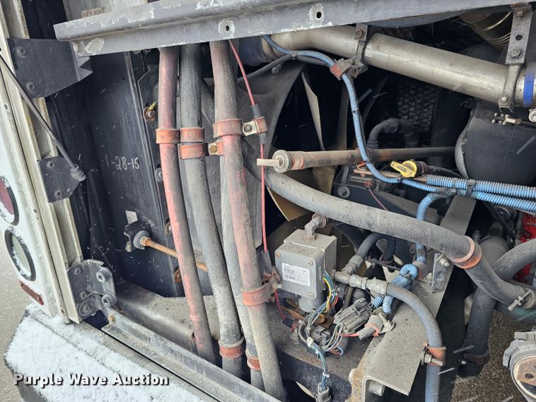 image for item DO4222 2006 Gillig G29B102N4  transit bus