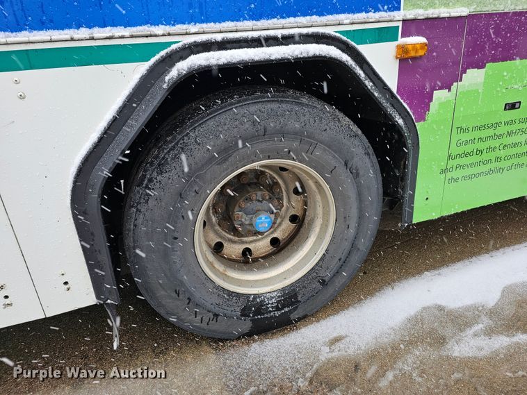 image for item DO4222 2006 Gillig G29B102N4  transit bus