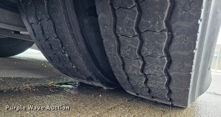 image for item DO4222 2006 Gillig G29B102N4  transit bus