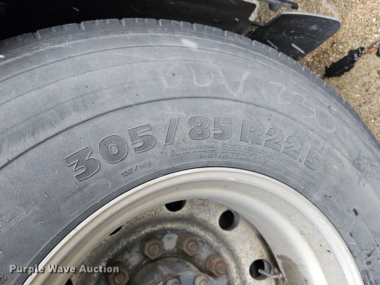 image for item DO4222 2006 Gillig G29B102N4  transit bus