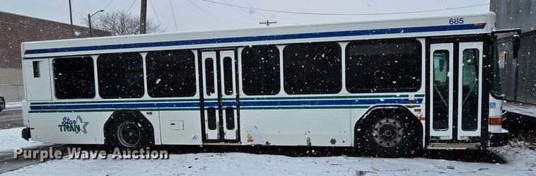 image for item DO4224 2006 Gillig G20B10N4  transit bus