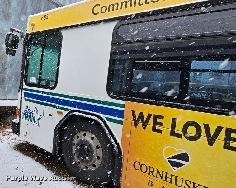 image for item DO4224 2006 Gillig G20B10N4  transit bus