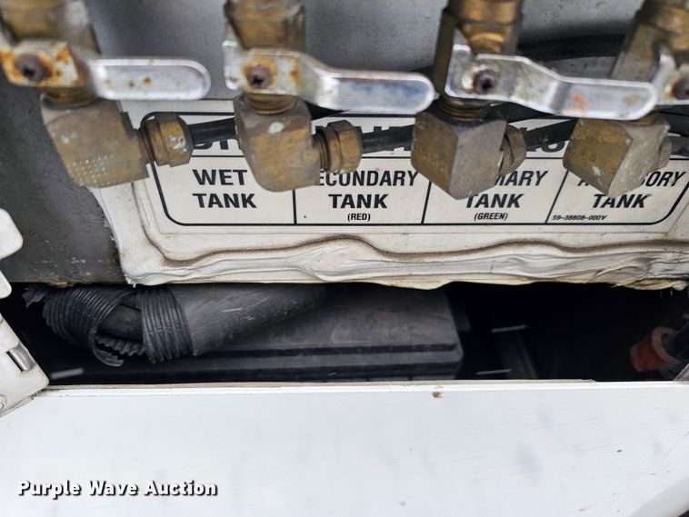 image for item DO4224 2006 Gillig G20B10N4  transit bus