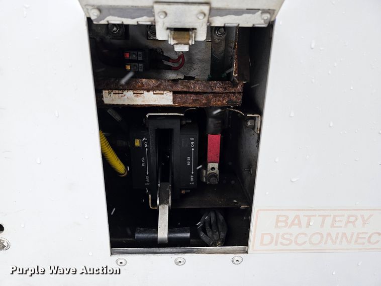 image for item DO4224 2006 Gillig G20B10N4  transit bus