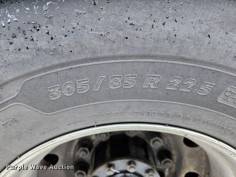 image for item DO4224 2006 Gillig G20B10N4  transit bus