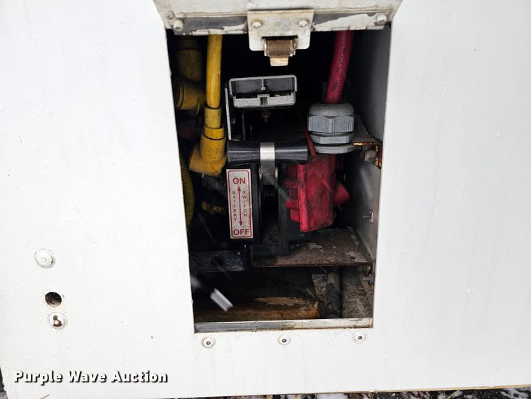 image for item DO4225 2004 Gillig G29B102N4  transit bus