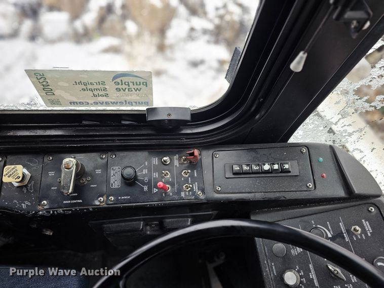 image for item DO4225 2004 Gillig G29B102N4  transit bus