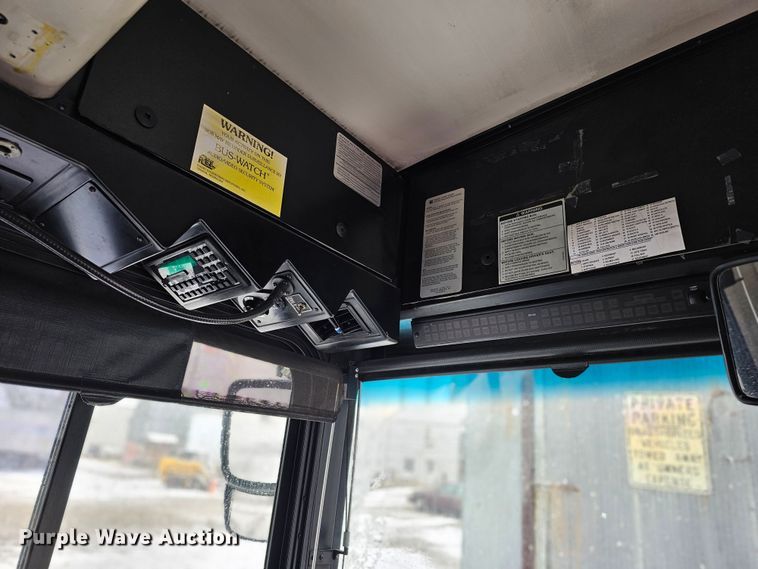 image for item DO4225 2004 Gillig G29B102N4  transit bus