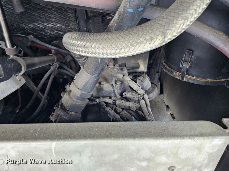 image for item DO4225 2004 Gillig G29B102N4  transit bus