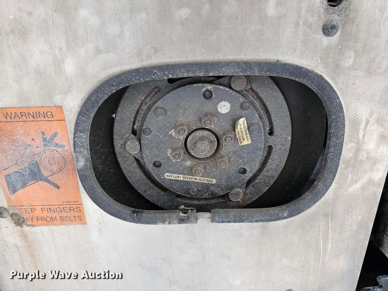 image for item DO4225 2004 Gillig G29B102N4  transit bus