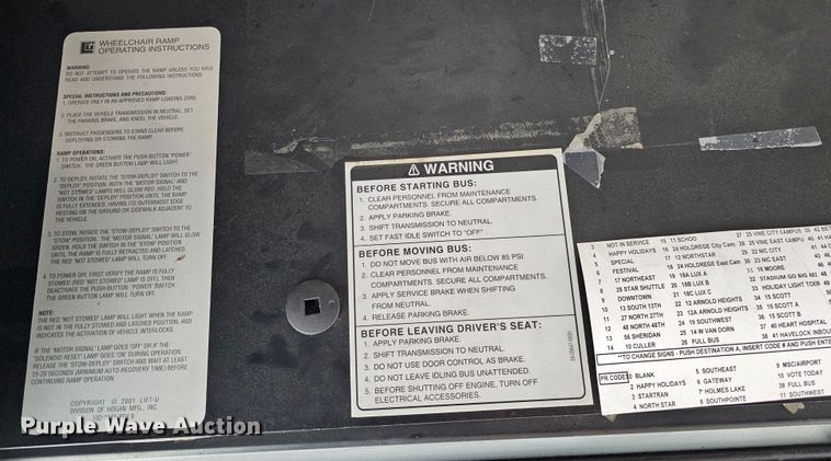 image for item DO4225 2004 Gillig G29B102N4  transit bus