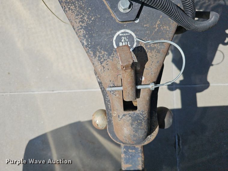 image for item DO4284 2007 Sharp  enclosed cargo trailer