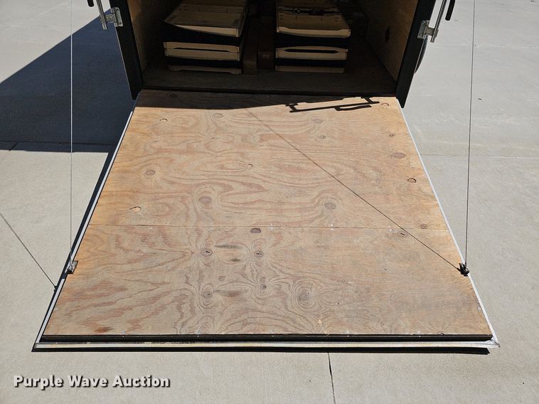 image for item DO4284 2007 Sharp  enclosed cargo trailer