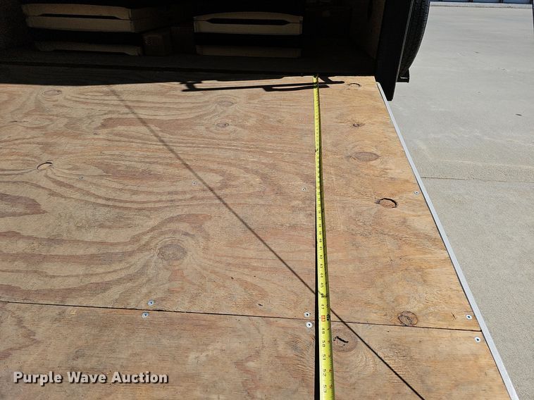 image for item DO4284 2007 Sharp  enclosed cargo trailer