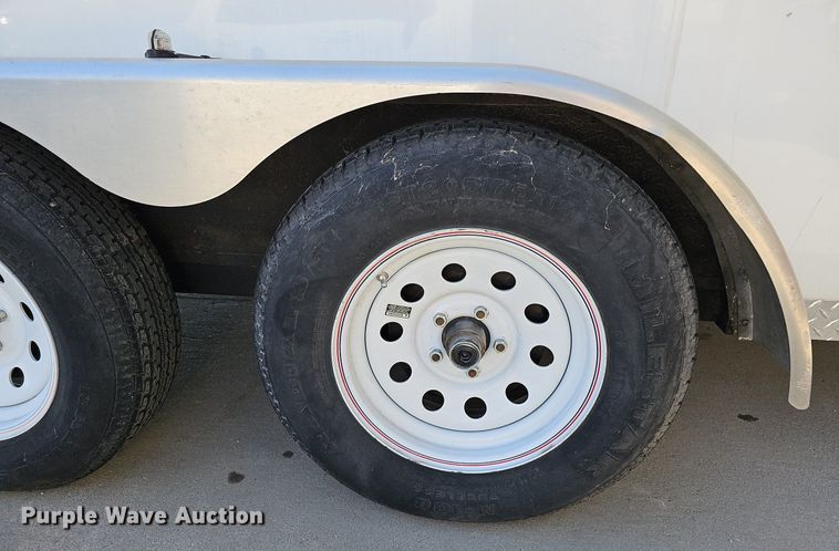 image for item DO4284 2007 Sharp  enclosed cargo trailer