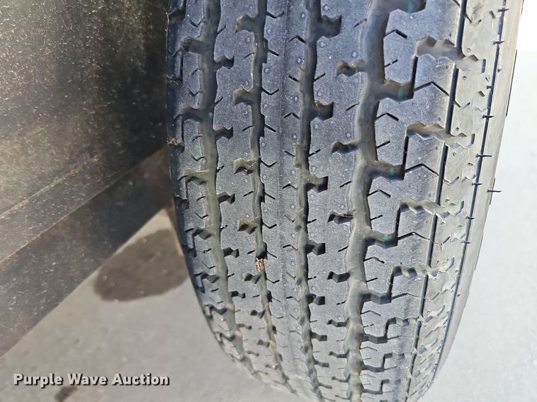 image for item DO4284 2007 Sharp  enclosed cargo trailer