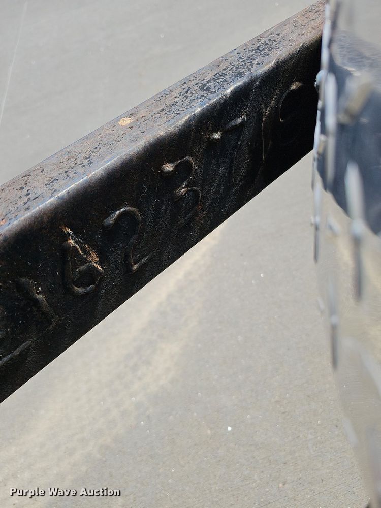 image for item DO4284 2007 Sharp  enclosed cargo trailer