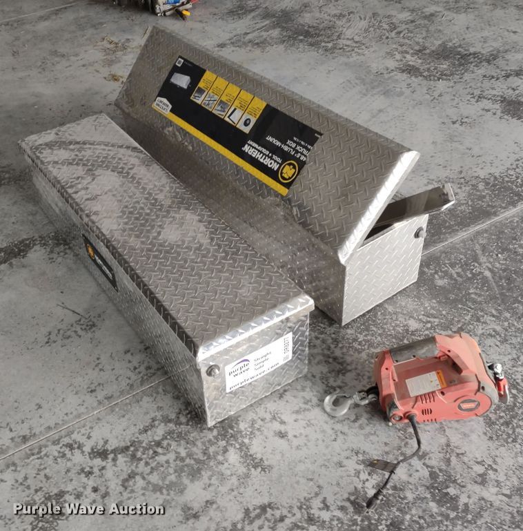 image for item DR8277 (2) Northern Tool toolboxes