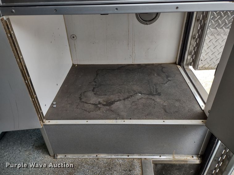 image for item DR8278 2000 Ford E350 Super Duty  ambulance