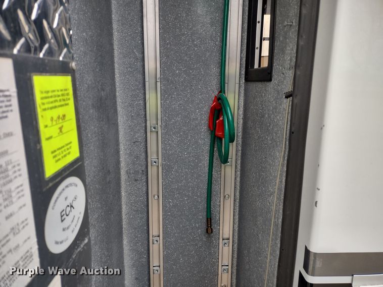 image for item DR8278 2000 Ford E350 Super Duty  ambulance