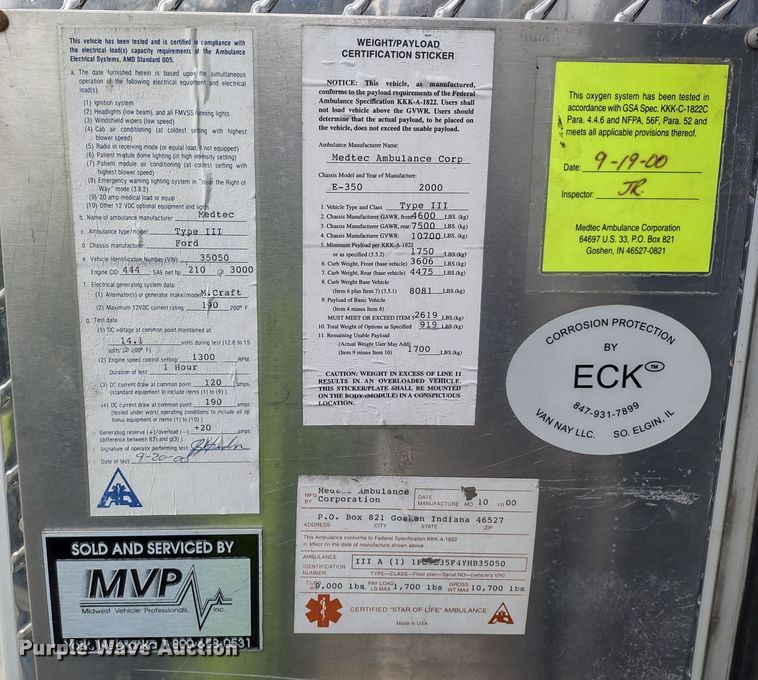 image for item DR8278 2000 Ford E350 Super Duty  ambulance