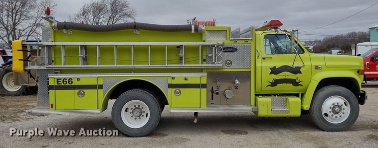 image for item DR8279 1985 GMC C7  pumper fire truck