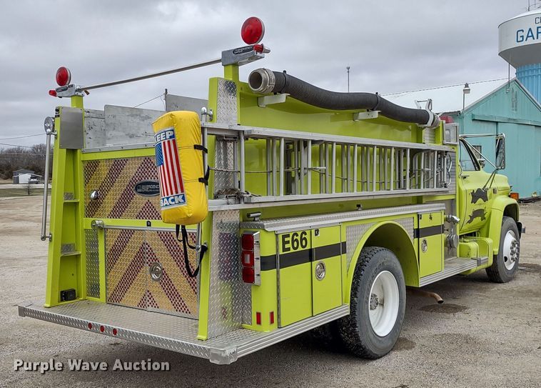 image for item DR8279 1985 GMC C7  pumper fire truck