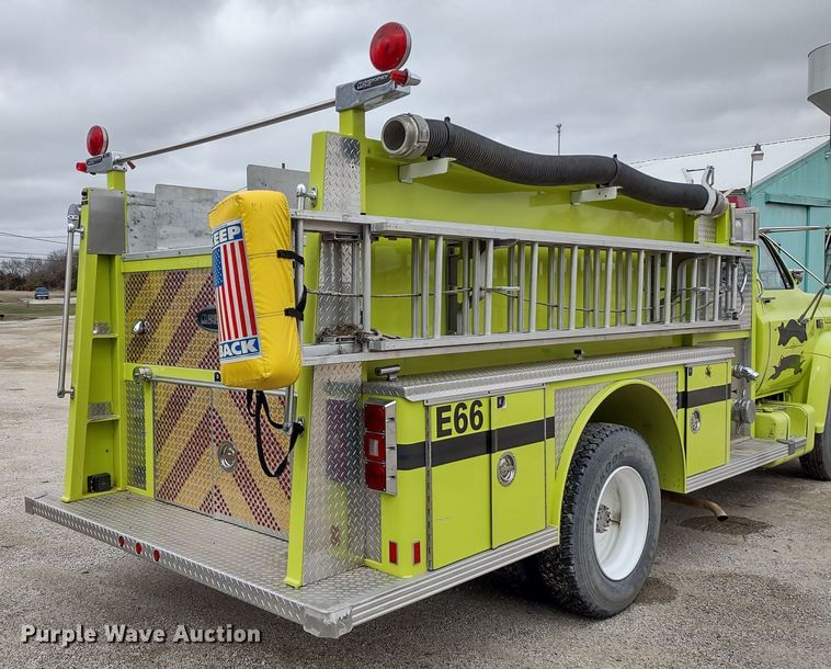 image for item DR8279 1985 GMC C7  pumper fire truck
