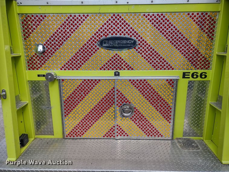 image for item DR8279 1985 GMC C7  pumper fire truck