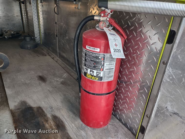 image for item DR8279 1985 GMC C7  pumper fire truck