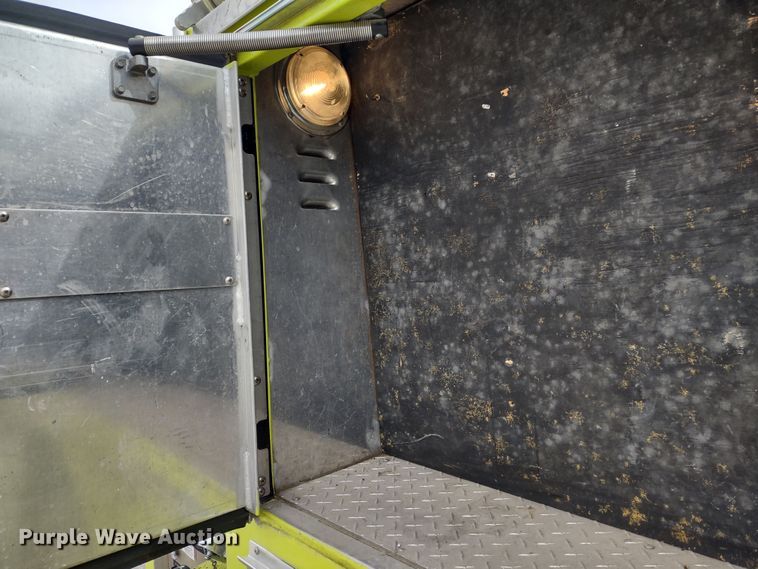 image for item DR8279 1985 GMC C7  pumper fire truck