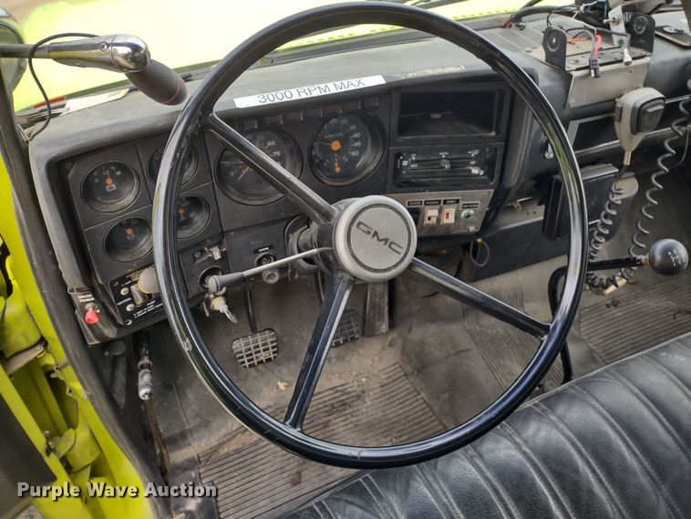 image for item DR8279 1985 GMC C7  pumper fire truck