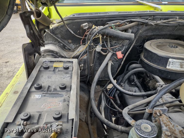 image for item DR8279 1985 GMC C7  pumper fire truck