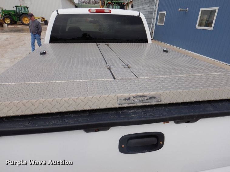 image for item IO9494 2006  Chevrolet Silverado 1500  Ext. Cab pickup truck