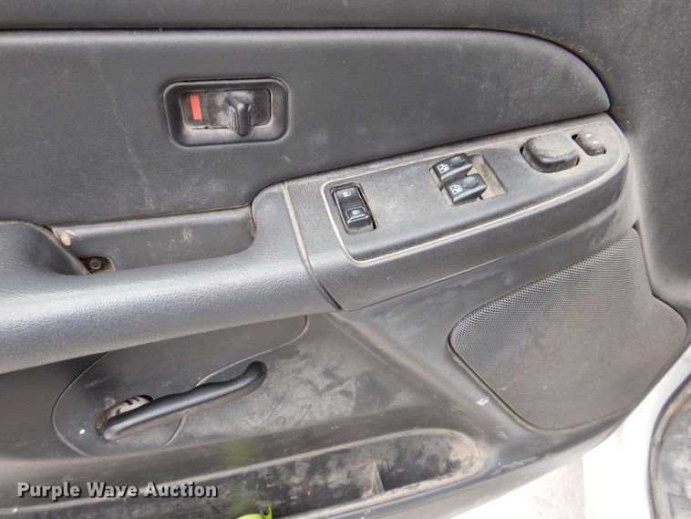 image for item IO9494 2006  Chevrolet Silverado 1500  Ext. Cab pickup truck