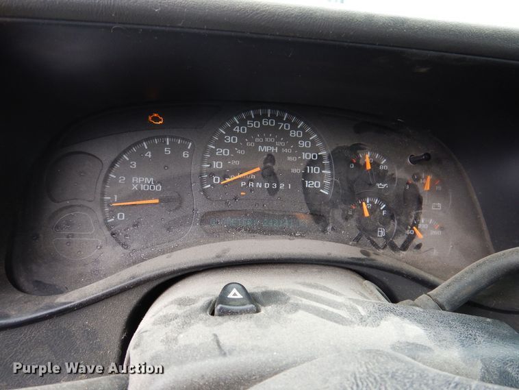 image for item IO9494 2006  Chevrolet Silverado 1500  Ext. Cab pickup truck