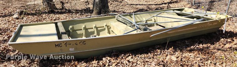 image for item JB9447 1986 Lowe  boat