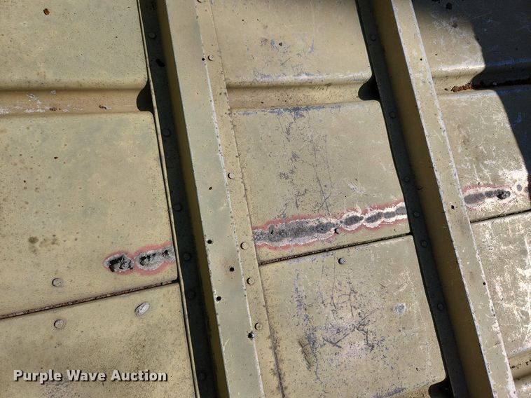 image for item JB9447 1986 Lowe  boat