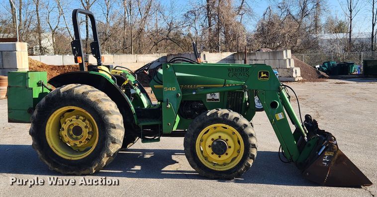 image for item JB9464 1992 John Deere 5300  MFWD tractor